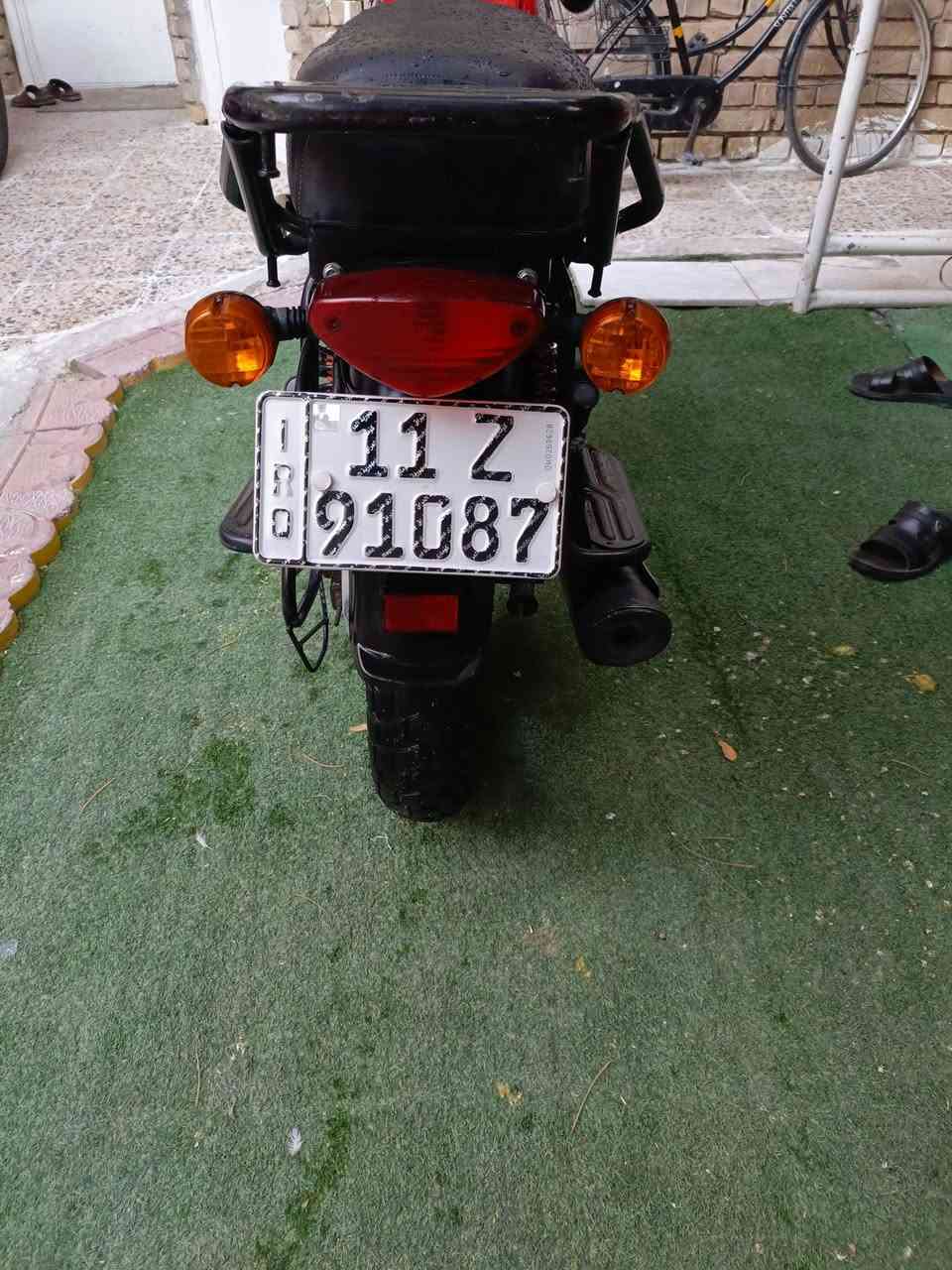 السلام عليكم دراجه بوكسر للبيع موديل 22 دراجه استخدام شخصي ما مشتغله دلفري دراجه نضيفه جدا ومال جناي دراجه رقم وسنويه اب اسمي تحويل ثاني يوم السعر مليونين و400 مكاني بغداد المدينه الشراي يتصل هاذ رقمي ***********
