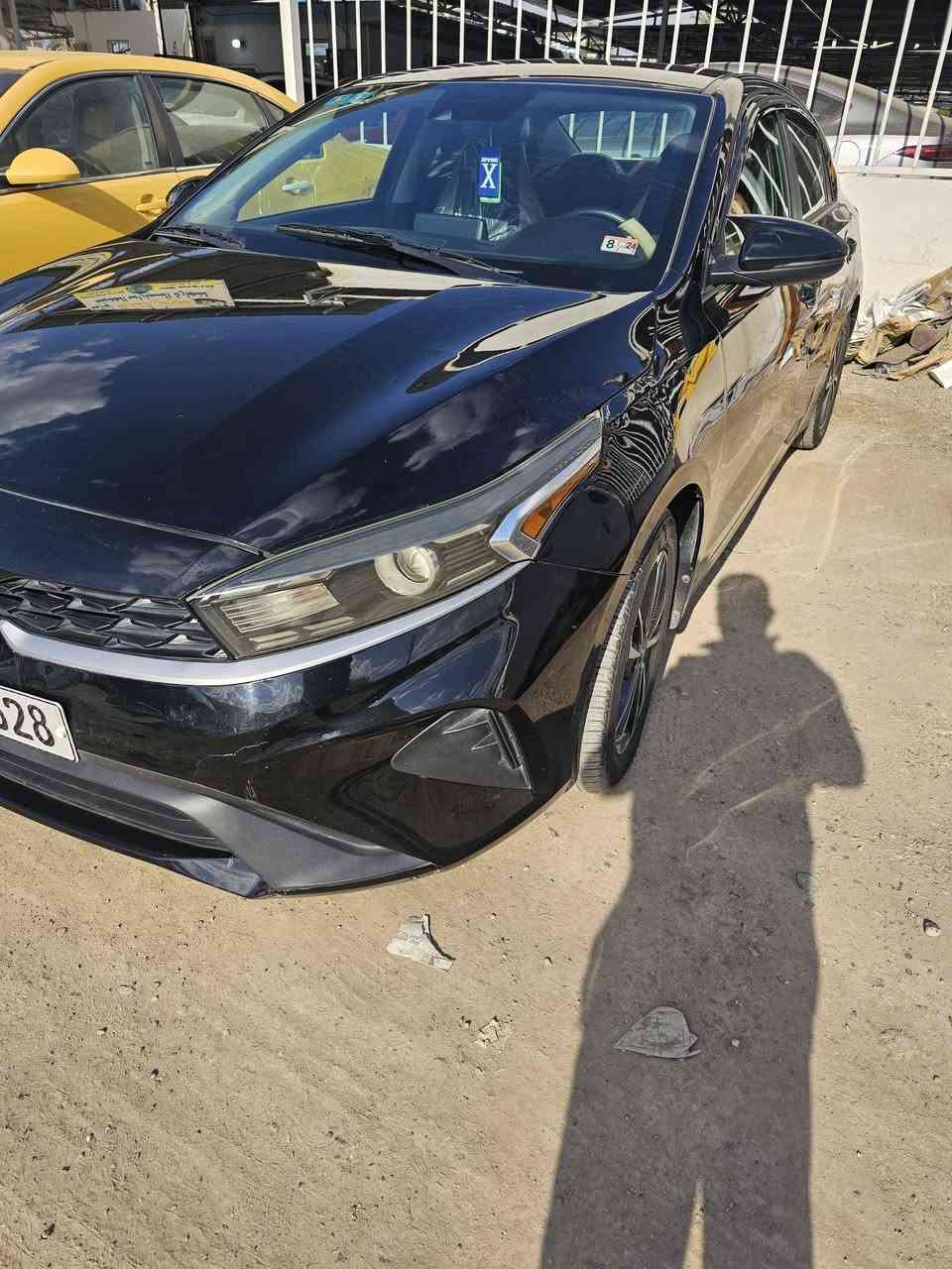 السلام عليكم للبيع فورتي ٢٠٢٣ بدون قطره صبغ حادث بس بارد كلش بسيط حافه البنيد وحافه الجاملغ مكفوله كفاله عامه ماشيه ٣٣ ميل بعده بحاله ازيرو صور الحادث بالمنشور وين متريد افحص مكاني بغداد الدوره هور رجب السعر ١٥٠ بي مجال بسيط رقم الهاتف ***********
