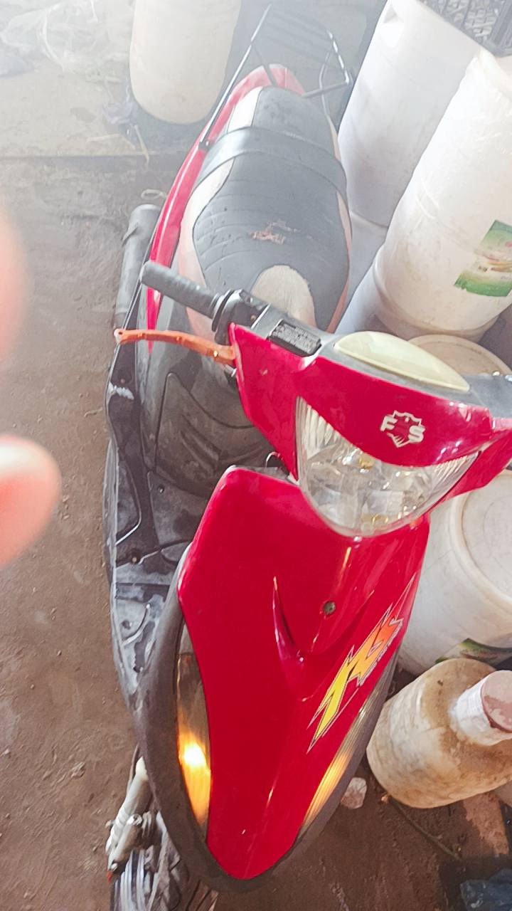 سلام عليكم دراجه ماكس عدله لبيع نضيفه كههربائيات كلها شغاله سلف شغال دراجه بلاديه ناعمه مكاني بغداد الجديده شارع المسبح سعر الدراجه 500 بيها مجال حك الجيه رقمي ليحب يتواصل *********** المؤ شراي لا يراسل
