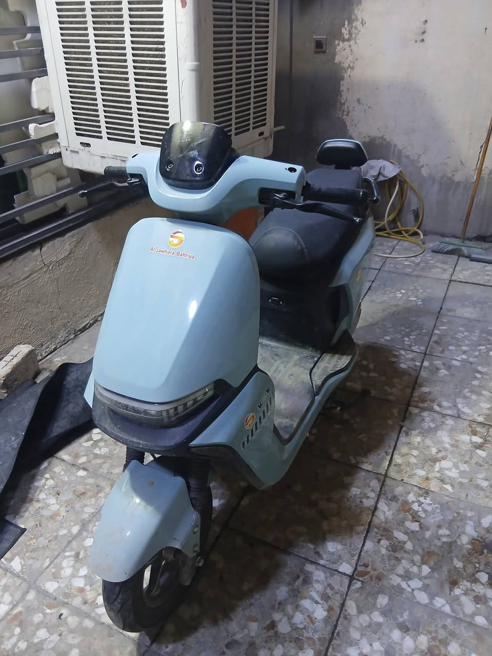 سلام عليكم دراجه شحن كعدت الصبح ما تشتغل ما اعرف شبيها بصمه +سويج شاشه ضد ماء  .. ضوه عالي ناصي .دبل اشاره 
الدراجه مشتريها ٨٠٠ الف 
ورايده هسه ٤٧٥ تجي تاخذه واقع حال


**إذا كنت صاحب هذا الإعلان وتريد حذفه لأي سبب، رجاءا أرسل رسالة إلى الدعم الفني**