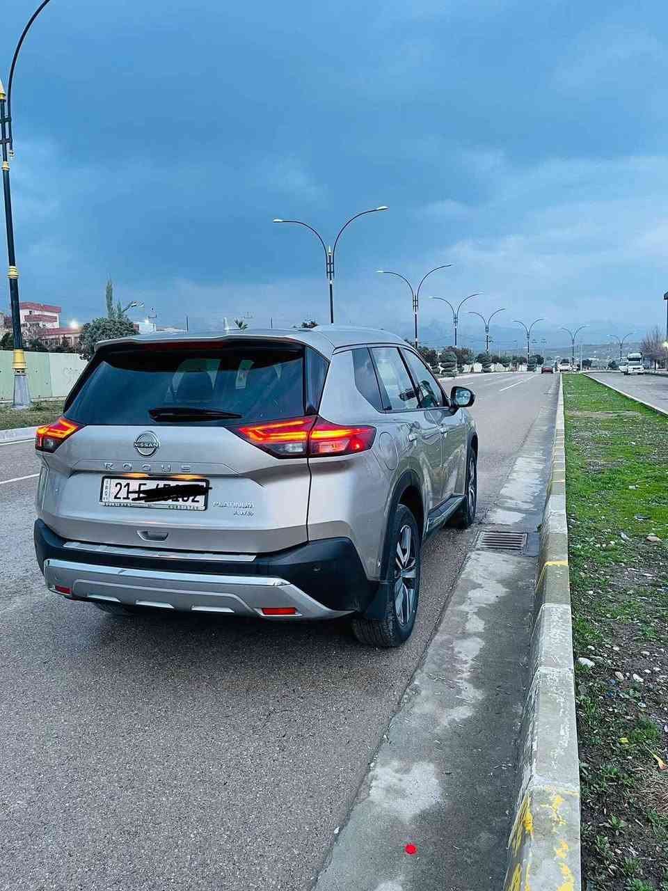 نیسان ڕۆگ  2023  platinum awd
9000 mil  ڕۆیشتن
قەپات مواصفات ،،پانۆڕاما،شاشە الکترۆنی،،داتاشۆ،،کوشین ساردوگەرم وجڵدوکوشین خەزن،کامێڕا 360 و5 کامێڕا،کامل ڕادارو حەساس
 3 پستن و15 و تۆربۆ،،خەتی جادەواۆتۆستۆپی پێش وپشتی،ویل 19 ولایت لیدو عدسەو5 بەصمە وسوکان هیتەروشەغال،برێک بەصمە،اتۆهۆڵدوپەردە بیلادوتولی دەرگا نیکل وصندوق کارەبایی وچەندین تایبەتمەندی تر.....💯
گێڕومەکینەوکارەبایی بەشەرتە ✔
چملغ وبۆنیت بۆیاخ گۆڕاوە کەمێک ناوی گرتوە ➯
اێرباگ سوکان وشانی سیستەم کراوە بیلاد دانراوە
ڕەنگی بڕۆنزی چکلێتی ➡
ڕەقەم وسنوی نوێ بەناو خۆمانە نمونە لەجوانی وخاوێنی ➡
*********** واتساپ
شوێن قەڵادزێ ،،ڕانیە
نرخ 175 $ ومجال بشدار, السليمانية
