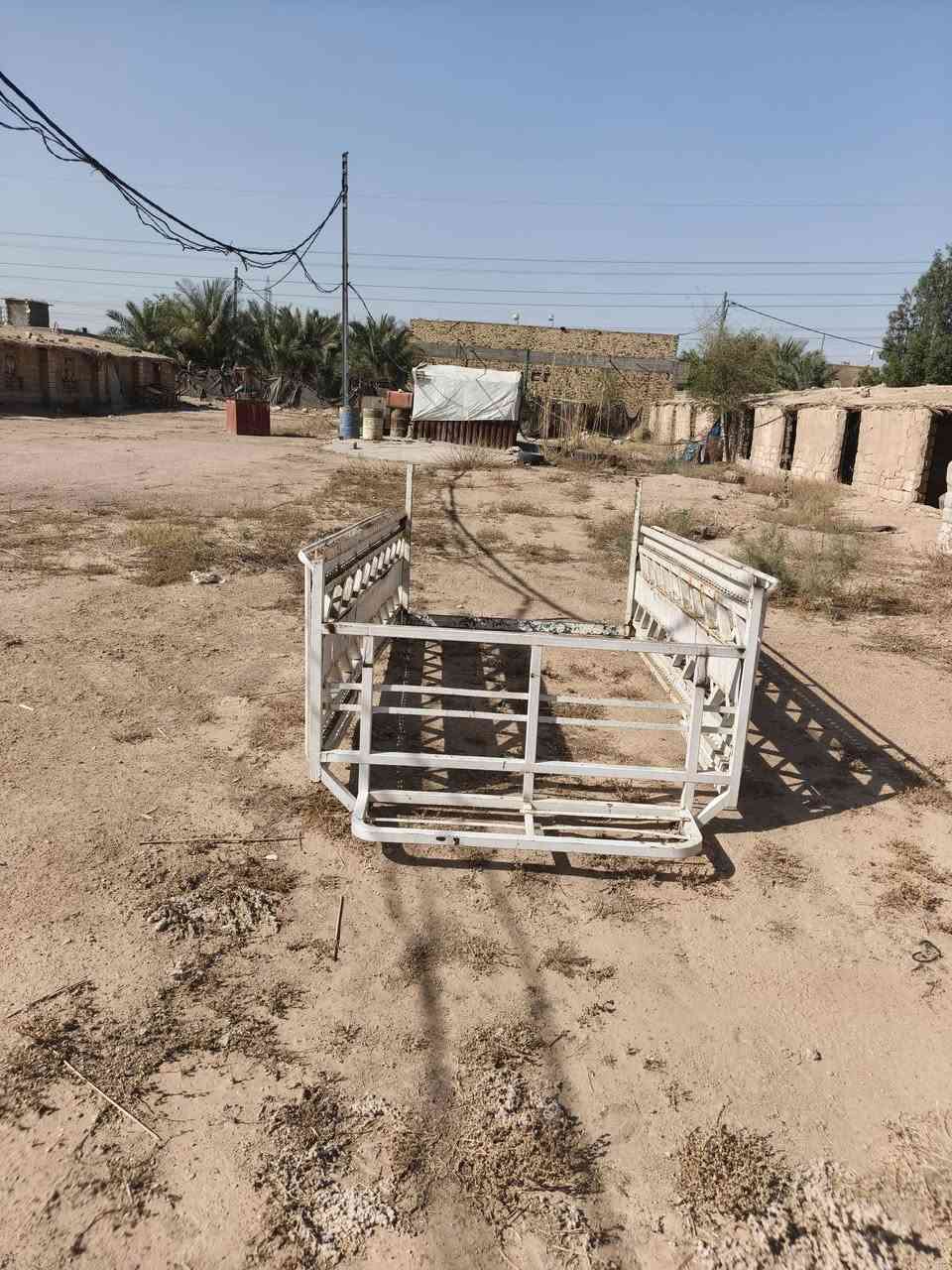 السلام عليكم
(محجر كيه حمل نثيه)  للبيع محجر نضيف تسگام جديد 
السعر ( 275 الف) وبي مجال بسيط 
مكاني النجف الأشرف
***********
