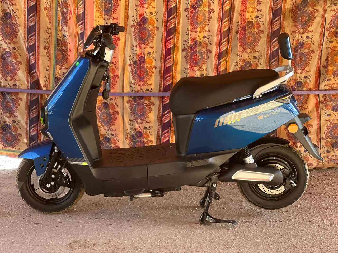 سلام عليكم شباب دراجه شحن البيع زيرو زيرو غير مستخدم  غير مستخدم ولا  يوم  دراجه عالميه الله شاهد  كلها كامله مكمله كل تقص وعيب مابيها امانت الله  تجي مواصفات عالميه
دراجه بارحه اخذتها وصل المعرض موجود 

الموديل2026 
النو ع سكنس الملكيه 
البطاريات 6 دبل
التحويلا ت1.2.3
السرعه 65 حقيقي يعني 
تشغيل عن بعد 
جهاز انذار السرقه 
بصمات 2
سويجات 2
قفل ستيرن +قفل بصمه 
لونها كلش مميز 
كشن سياحي  VIb
نضام ABS
نضام USB
نضام R رجوع الخلف
طارات جبلي 
بريكات دسكات دهن 
أطارت جوبلس 
لدات اماميه وخلفيه 
اسطابً لايت 
شاحنه ذات شحن سريع ويقاف ذاتي 
اشاير رباعيه 

اي استفسار اتصال 

***********

مكاني بغداد
