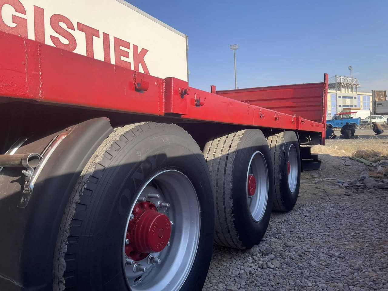 فلات علوج بوفروشتن دنگير ساف بؤل برينگ گه وره تايه ي تازه يه سه حاله جاهزه بوناوئيش شاسي به شه رت شوين كه لار ***********
