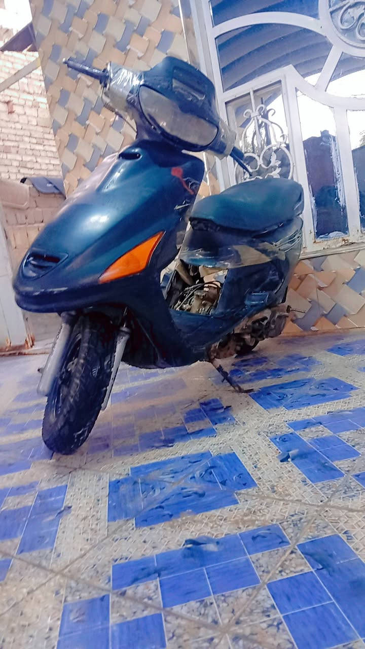 سلام عليكم درجة فراشه فحل للبيع بس خيط بخار بيها مكان ديوانيه حي الوحده رقم ***********
