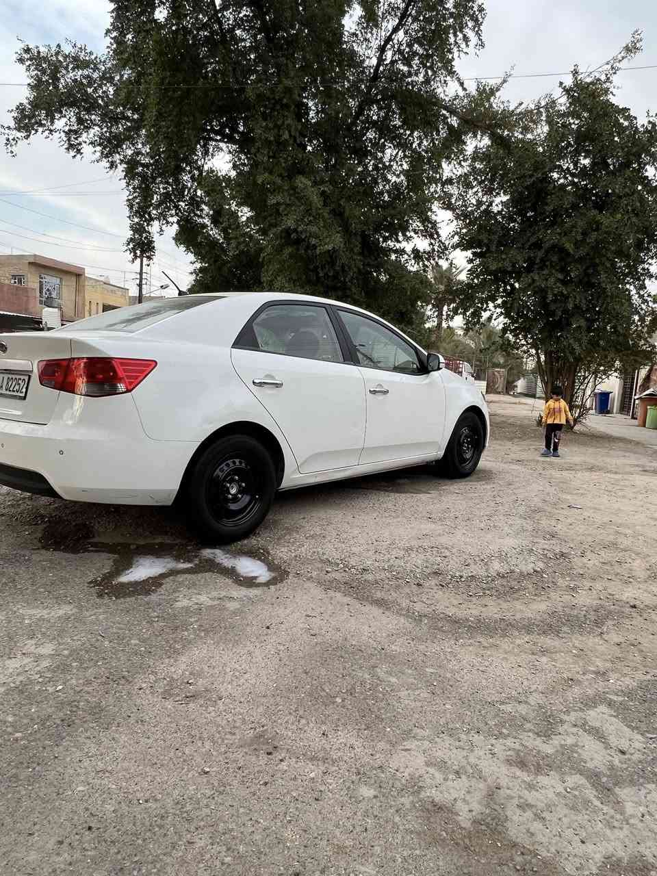 سلام عليكم سيراتو 2011  سليمانيه  رقم جديد اوهزه جديده سياره بسمي كير مكينه كفله سياره بيهه صبغ بل دوسه شبر ول باقي كفاله تخوم تاير جديه سياره جاهزه سعر 105 او بيهه جال قليل ماكن سياره زعفرانيه ***********
