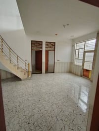 حي الحكيم • ٢٠٠م • ٢ غرف نوم