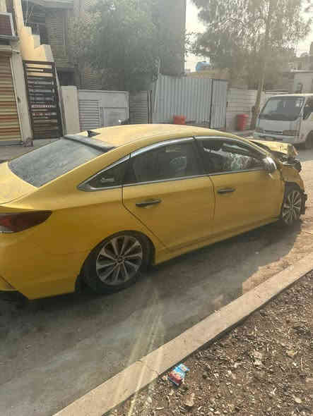 سلام عليكم
سوناتا 2020 وارد كوري بيه غاز بانزين 
سياره تشتغل مكينه كير مبيهن شي 
مصفره هيئه وغرامات مكفوله قبل الحادث 
تنباع ع وضعه مكاني بغداد الكاظميه 
سعر 73 وبيه مجال بصيط هـ ***********
