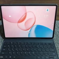 ايباد   هونر باد 10 HONOR  BAD 10  استخدام قليل لغرض الدراسه  سعره ٣٥٠...