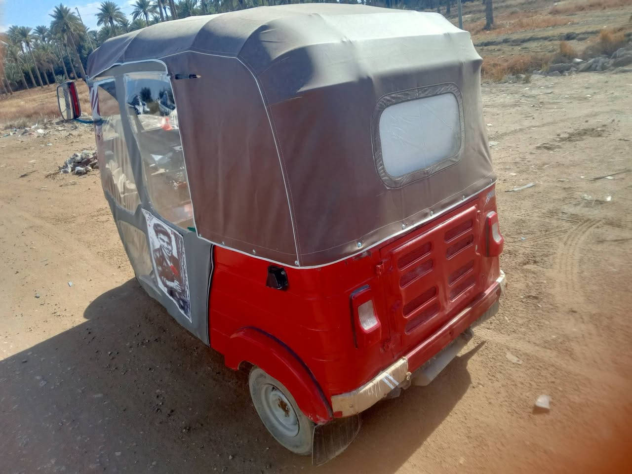 سلام عليكم تكتك للبيع موديل 18 اوراق أصولي نضفيه فول كله شغال ع الفحص السعر 3 ملايين و500  المكان حله ابي غرق مقابل سيطرة ام الهوى غير متواجد ع الفيس ***********
