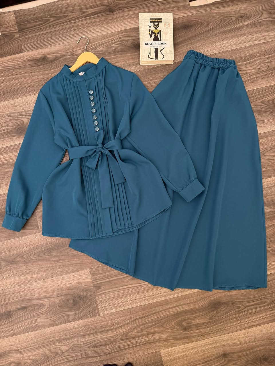 🌹بسم الله الرحمن الرحيم 🌹

آن هہ‌‏ذآ لرزقنآ مـآ لهہ‌‏ مـن نفاد💎
 
الجمال والاناقة كولكشن العيد يبدأ من هنا 

طقم تنوره قطعتين معا حزام منفصل دابل ايطالي دبل كلوش  ترند الموسم كوالتي جداً عالي😍
 
القياسات :38-40-42-44-46-48 

كوالتي عالي الجودة شرط الفحص بوجود المندوب 

#فستان #رمضاني #ملابس #اكسبلور #
#ملابس #نسائيه #احدث #الموديلات #


**إذا كنت صاحب هذا الإعلان وتريد حذفه لأي سبب، رجاءا أرسل رسالة إلى الدعم الفني**