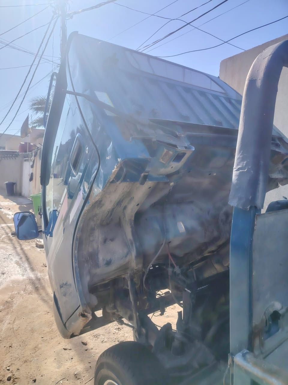 كيا حمل فونتيرا ٢٠٠٢ ام الحاكيه سنويه صاقطه رقم شاصي واضح ***********
