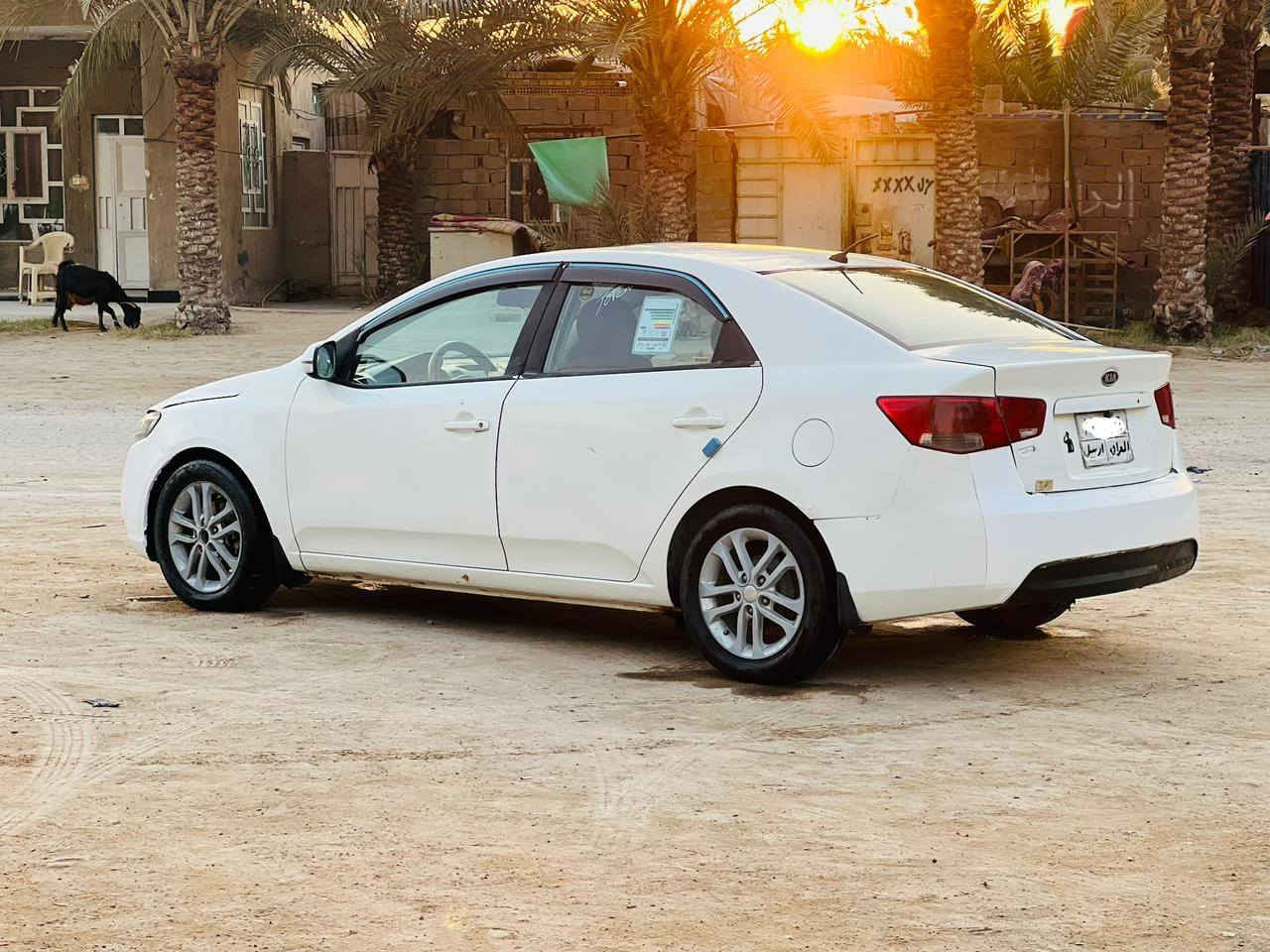 السعر ((78)) وبيها مجال
الاتصال ((***********)) سيراتو مديل ((2011)) فول سياره و1ع1 

محرك 1600 كارتون

  رقم اربيل وكاله او تحويل بخدمتك

((سياره صبغ عام شرط بدون دواخل)) شواصي القود حوض تكم كله كفاله من حادث صبغ جماليه 

مكينه وكير وحداديه وتخم تاير كله جديد كهربائيات كله شغاله تبريد ثلج ❄️

مكان السياره كوفه حي ميسان
