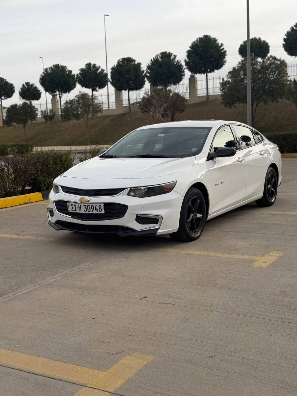 السلام عليكم 
ماليبو::2016🔥امريكي البيع او مروس
 بجم كبس بيه بيه بس بنيد صبغ بدون دواخل بدون يرباك
  سياره نضيفه
 الون : ابيض
 ماشيه :174
مواصفات : 
⚡️-معروفه
👌-ويل كب
حجر بيئه موجود شرط
💺-كشنات مخمل
 بصمه ابواب بصمه تشغيل
-زجاج اوتو نزول 
-تحكمات ستيرن + مثبت سرعة 
رقم اسليمانيه تحويل وكاله كله بشرط 
🖥️-شاشة + بلوتوث + 
-كامرة خلفية 
-مدخل usb
سعر ::103بيه مجال 
العنوان:سليمانيه
*********** السليمانية, العراق
