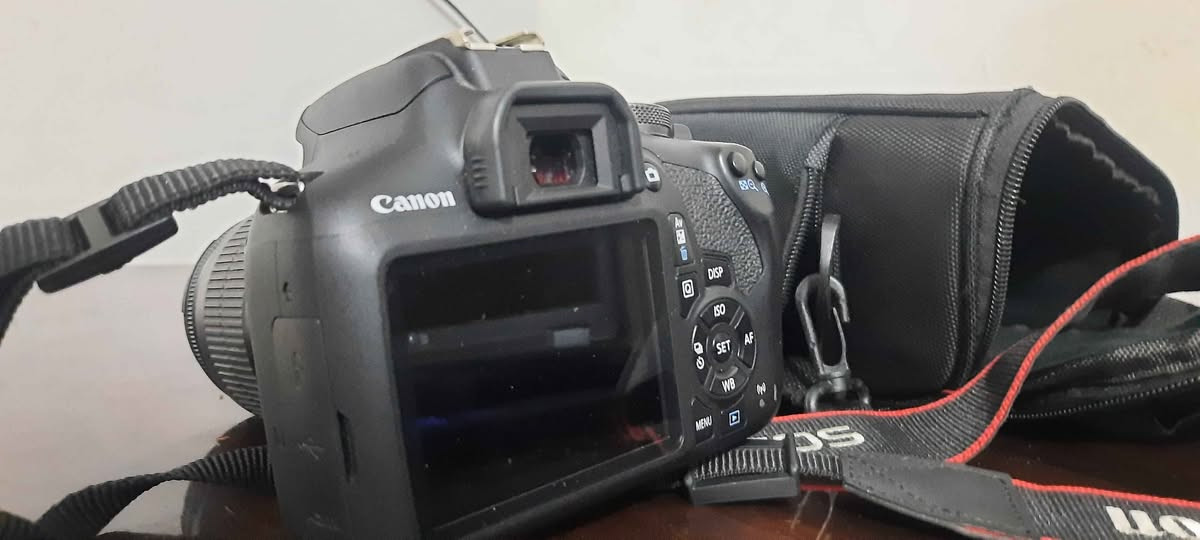 كامرة 
2000D كانون
24 بكسل
بيها رام 64gb
بيها اتصال نت 
العنوان النجف فقط ماكو توصيل السعر 300الف الله شاهد جديدة ما مستعملها كل غراضها موجودة النجف, العراق


**إذا كنت صاحب هذا الإعلان وتريد حذفه لأي سبب، رجاءا أرسل رسالة إلى الدعم الفني**