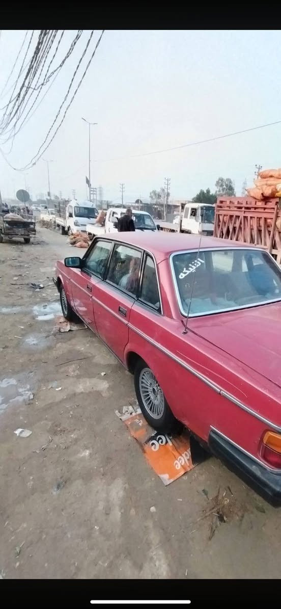 سلام عليكم سياره فالفو رقم نكليزي بسمي مراوس  حتلو سيره مرتبه ونطي فراق او بيع  سياره مكينته  ونجي صاطره السعر 40 وبيه مجال تصال عله الرقم *********** مديال ٨٥ للمكان النحغ شارع المدينه
