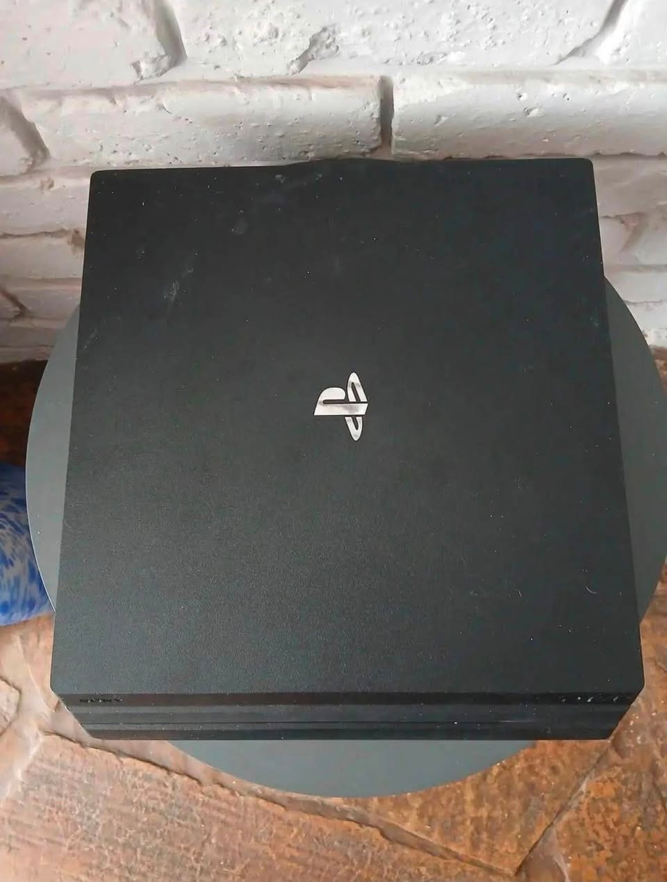 PS 4 Pro 1T
بليستيشن 4 برو
 1تيرا اونلاين + اشتراك فاخر ينتهي بشهر 9
مكتبة العاب حلوه وبيها العاب كلاسيكيه وهذا كله بدون دوخة الاقراص اي لعبة تعجبك تنزلها من النت وتلعبها
جهاز اني مشتري جديد فاتحه من كارتون قبل ٣ سنوات وحته كارتونه الآصلي موجوده مفتوح للتنظيف فقط ضمان ما مصلح ولا مبدل بي اي شي تجي تفحص وتدلل سعره 275 الف فقط جهاز ويا يده وحده تجاريه مو الاصلية 
مكاني نجف


**إذا كنت صاحب هذا الإعلان وتريد حذفه لأي سبب، رجاءا أرسل رسالة إلى الدعم الفني**