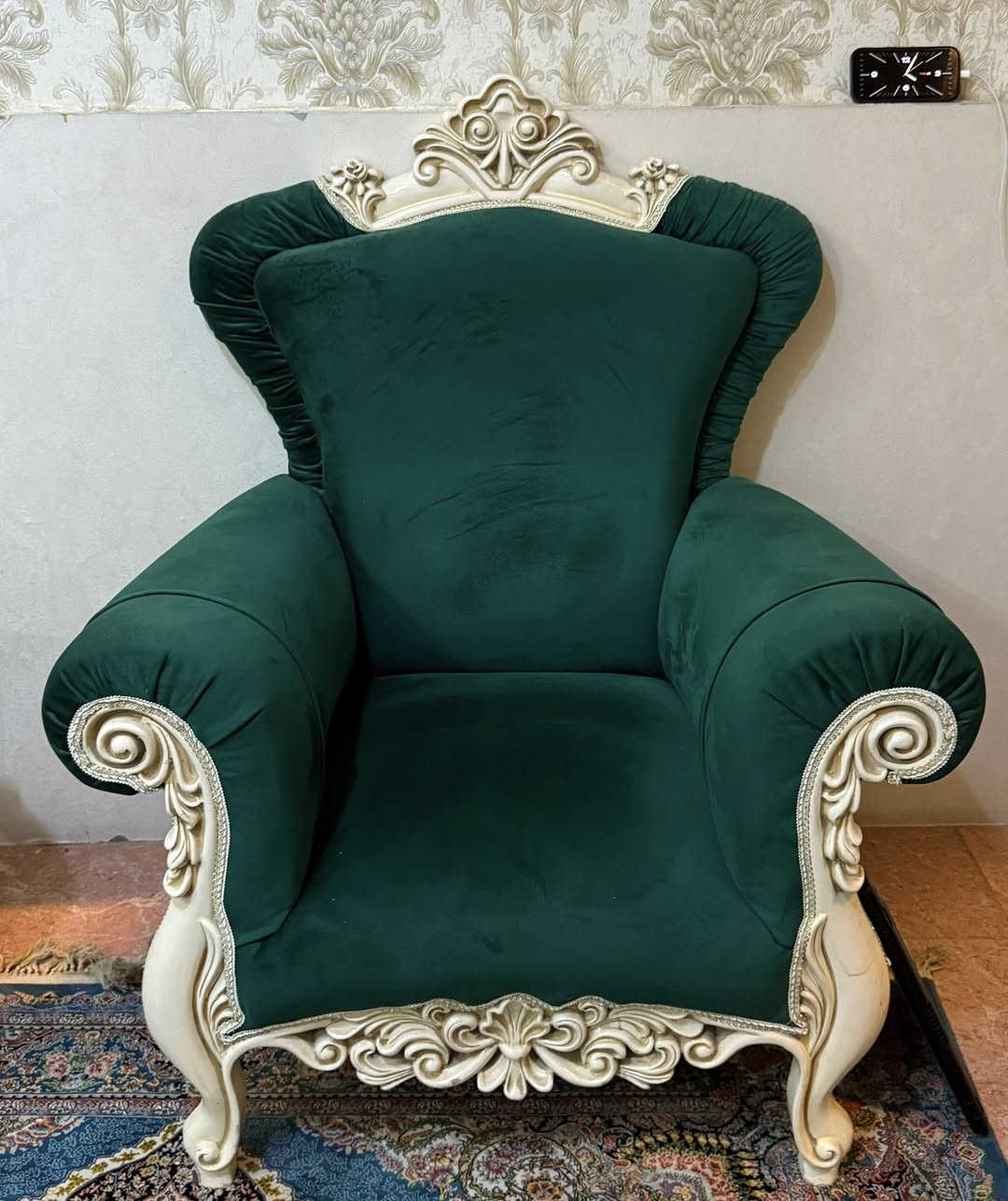 السلام عليكم 
تخم جديد ونضيف 
٢ ام نفر 
٢ ام نفرين 
وحدة ام ثلاث نفرات 
***********
