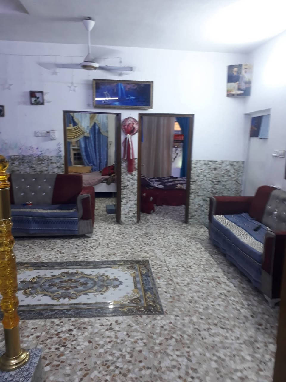 السلام عليكم ..دار طابقين كامل جنس الارض طابو صرف زراعي وكاله
عنوانه الزعفرانيه زراعي حي الزهور زراعي ناظم الطيب 
ماء ٢٤ ساعه 
مجاري 
كهرباء 
باقي ٧ ايام ويدخل الاكساء للشوارع
الدار مكون من طابقين ٦ غرف نوم واستقبال وصاله ومطبخ وكراج يسع سياره للتفاصيل اكثر الاتصال ***********
