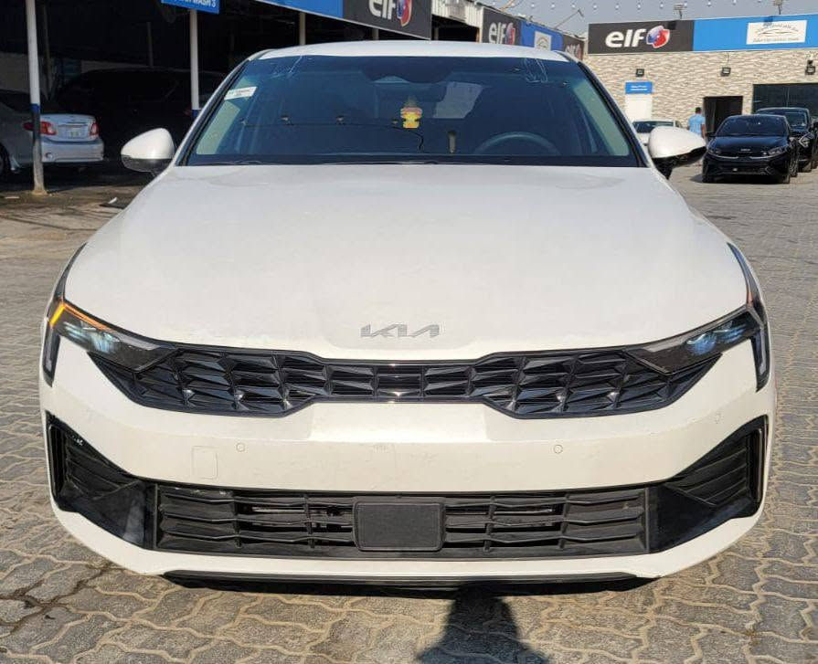 *تم الشحن إلى منفذ سفوان* 
*كيـــــا(K5)(LXS)موديـ2025ـل*
*السعر130💵( مصلحه وجاهــزه)*
للستفسار ***********
https://chat.whatsapp.com/EvzCq3UGLObKkJNEJ1AyPO
