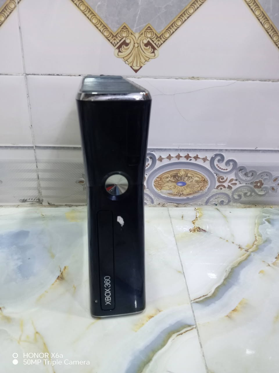 السلام عليكم إكس بوكس 360 150لعبة كامل الأغراض نقص يدات فقط للتواصل والاستفسار *********** مكاني بغداد السعر 110 شاحنات موجوده كلشي موجود بس يدات ماكو
