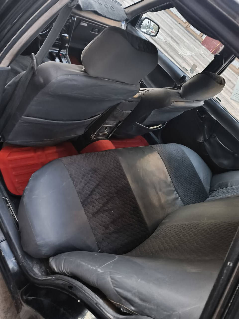 السلام عليكم
برنس للبيع  ٫ السيارة بأسمي 
كهربائيات كاملة مابيها نقص
كير ومحرك نضيفات حيل
داخل والكشر نضيفاات يحتاجلها كمالياات بس
السعر 32$ وبيها مجال
للاتصال : ***********
واتساب:***********
