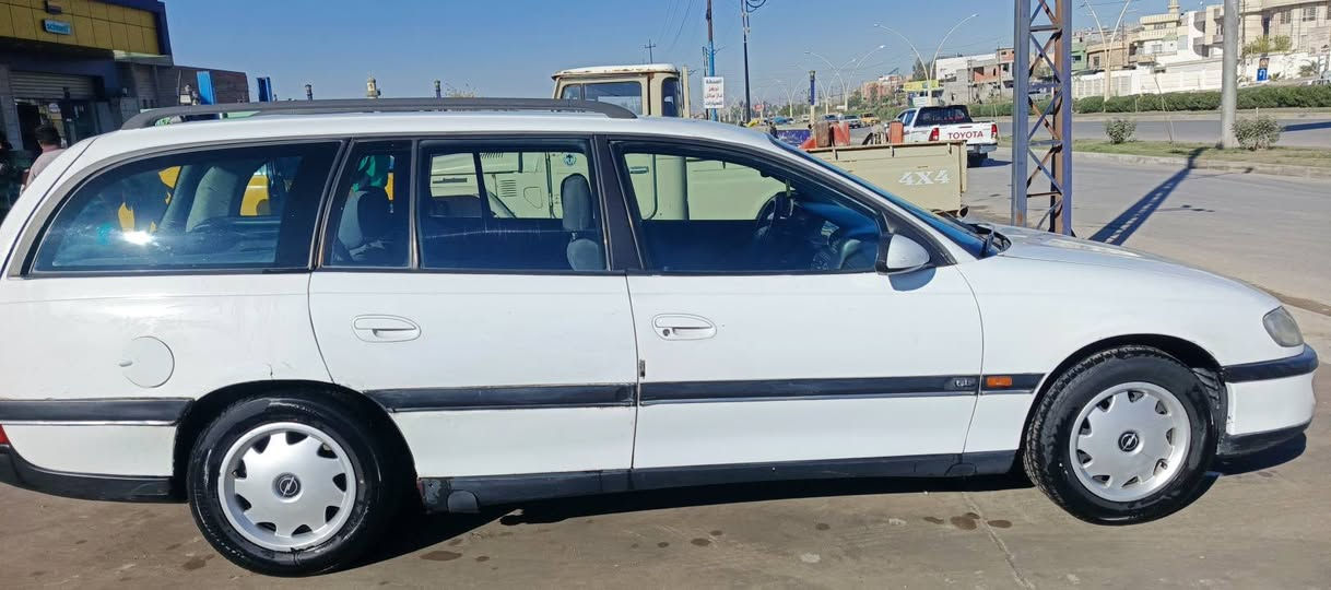 موديل ٩٥
محرك ٢٠ كير عادي واثنينهم شرط
سنوية ورقم جديد 
باسمي 
سنوية ٢٠٣٠ تنتهي 
السياره مجهزها ع ايدي ترايك وين مايعجبك
تفاصيل اتصل ع رقم *********** 
غير متواجد ع فيس بوك
شراي تعال قلبها واطلع تراي لاتدفع سعر بالموبايل
السياره باسمي سنوية
