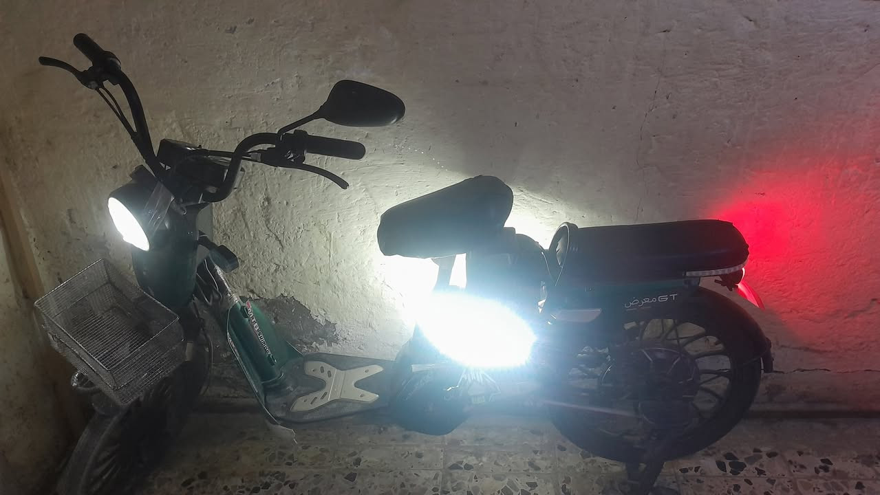 السلام عليكم دراجه شحن حجم 20 اربع بطاريات نضيفه مابيها اي عطل بطارياته جدد السعر 300الف الاستفسار عل خاص او عل رقم  *********** العنوان بغداد الجديده
