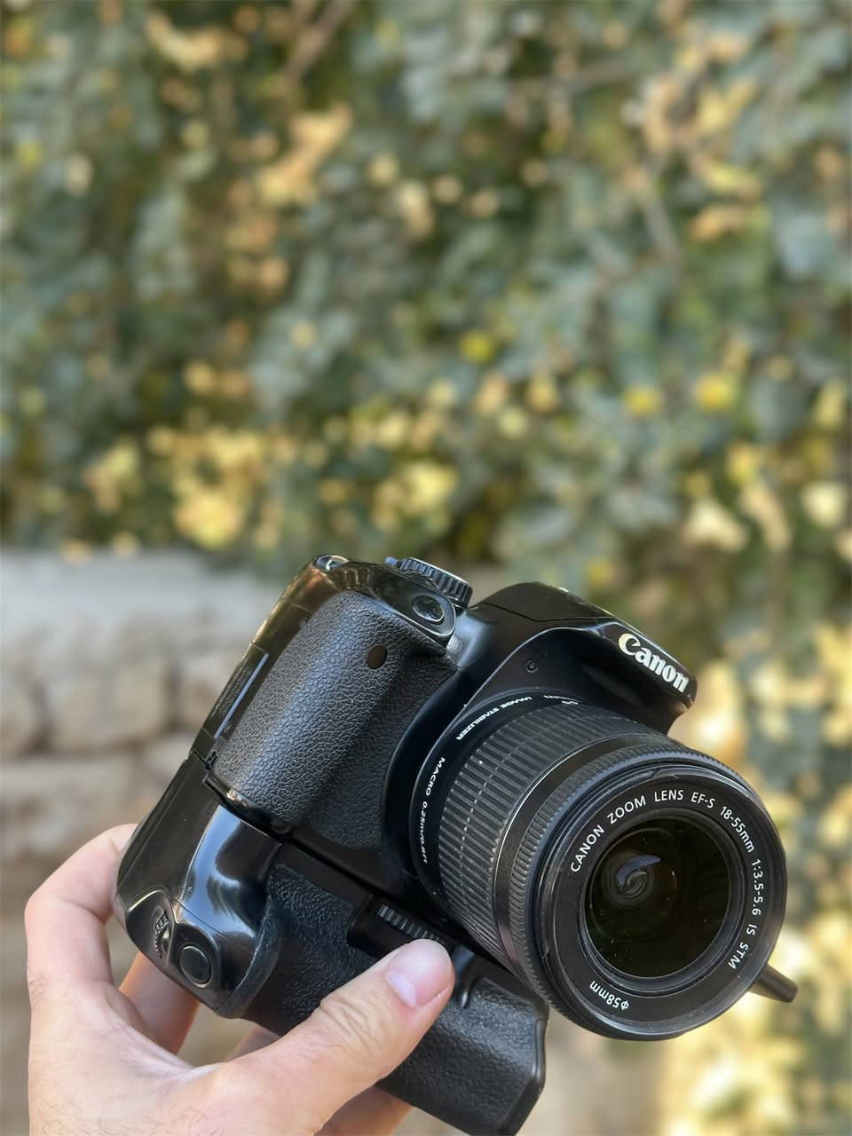 كانون D650 + عدسة 18-55
شاشة قلاب + شاشة لمس + كراب 
نظافة 95‎%‎ 
ملحقات : حقيبة ، شاحنه ، حزام ، رام 
السعر 320 الف 
العنوان : بغداد / توصيل موجود لجميع محافظات العراق 
للاستفسار او المزيد من كاميرات التصوير  
*********** ( اتصال او واتساب )
