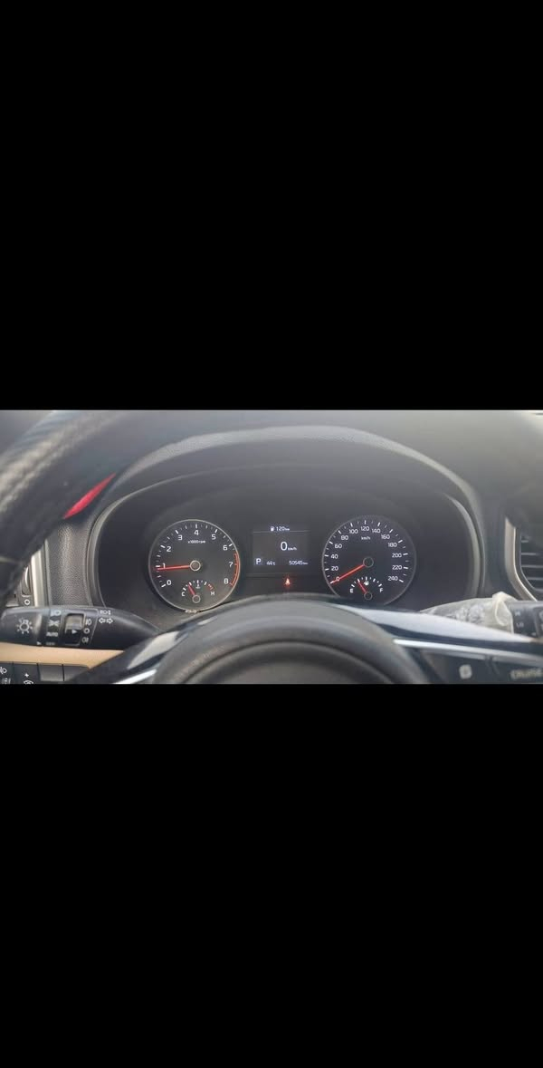 السلام عليكم سبورتج ٢٠٢٠  
مواصفات المعروفه 

مكفولة 

كير محرك كله شركة 

رقم بغداد تحويل ثاني يوم بأسمي

سعرها ٢١٠ بيها مجال بسيط 

واسط / قضاء الحي
***********
