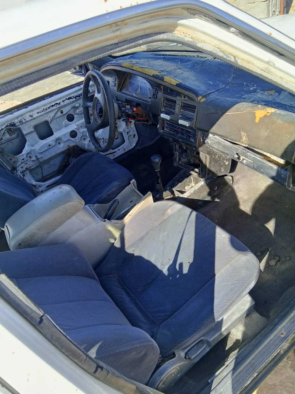 سلام عليكم لاكنزه قديم للبيع مكينه كير جديد رقم انبار سنويه منتهيه صار سنه سعر 15 وبيها مجال مكاني الكرمه ***********
