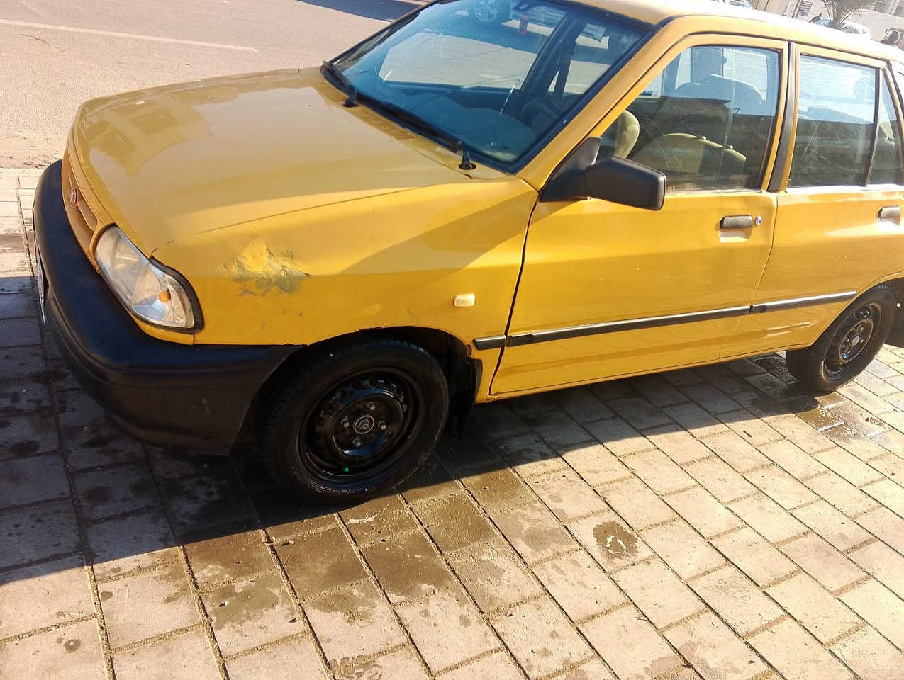 سلام عليكم سايبا موديل 2014 للبيع بدون تحويل عندي بيهه وكاله خاصه سياره  السنويه بعده ما ساقطه محرك خير من الله  كير جديد صدر امامي جديد  عوزه بس دبلات خلفيه كهربائيات كلها شغاله سعر 2،900 يعني  مليونين و 900 الف وبيها مجال قليل حيل  مصبوغه جماليه حزام مكاني بغداد حي اور قرب سنتر حي اور ***********
