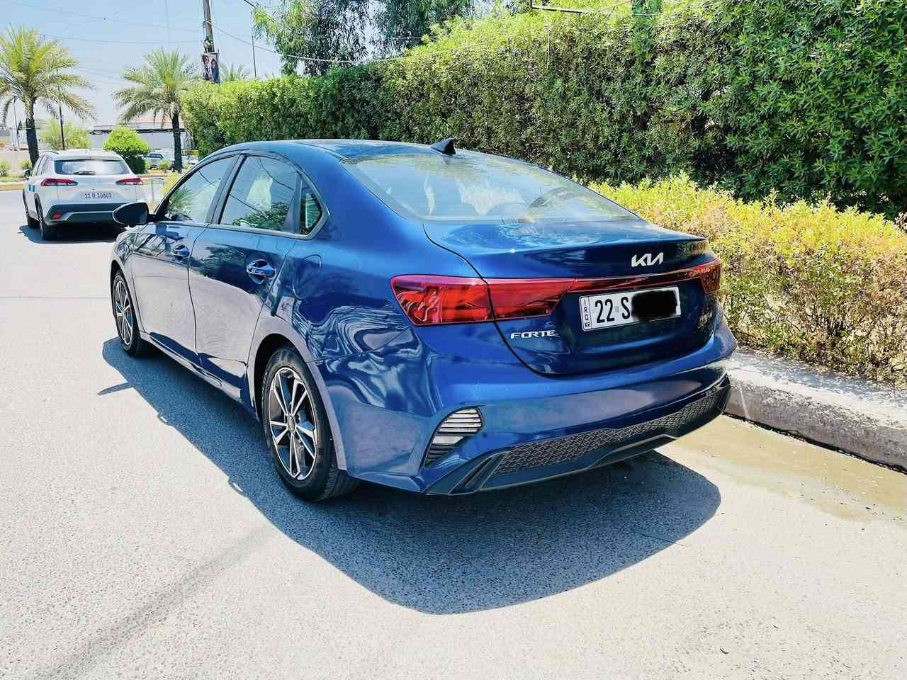 #السلام_عليكم
#للبيع 🚘

- كيا فورتي  2022 ( kia forte )
- رقم اربيل 
- مكينه  2000 DOSH
- ماشيه 36 الف حقيقي
- السعر 133
- اللون جويتي
المواصفات :-  

* شاشه  حجم الكبير + كامرة 
* تحديد مسار + قياده ذاتيه 
* رادار امامي + خلفي + جانبي 
* اشاره بالمري 
* 3 وضعيات قياده 
* تحكم  ستيرن 
- حادث السياره باب خلف السائق       
- مكان السياره بغداد   
- للاستفسار 
- ***********
