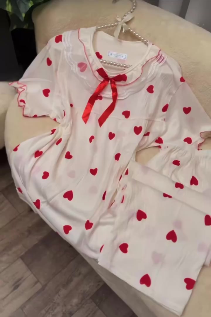 بجامة نسائي قطن مكسر دومين طبي درجة اولى راقية جداً 
سعر الدرزن 100 الف 
قياسات (2-3-4) XL
وزن حقيقي 55 الى 90 كغم


**إذا كنت صاحب هذا الإعلان وتريد حذفه لأي سبب، رجاءا أرسل رسالة إلى الدعم الفني**