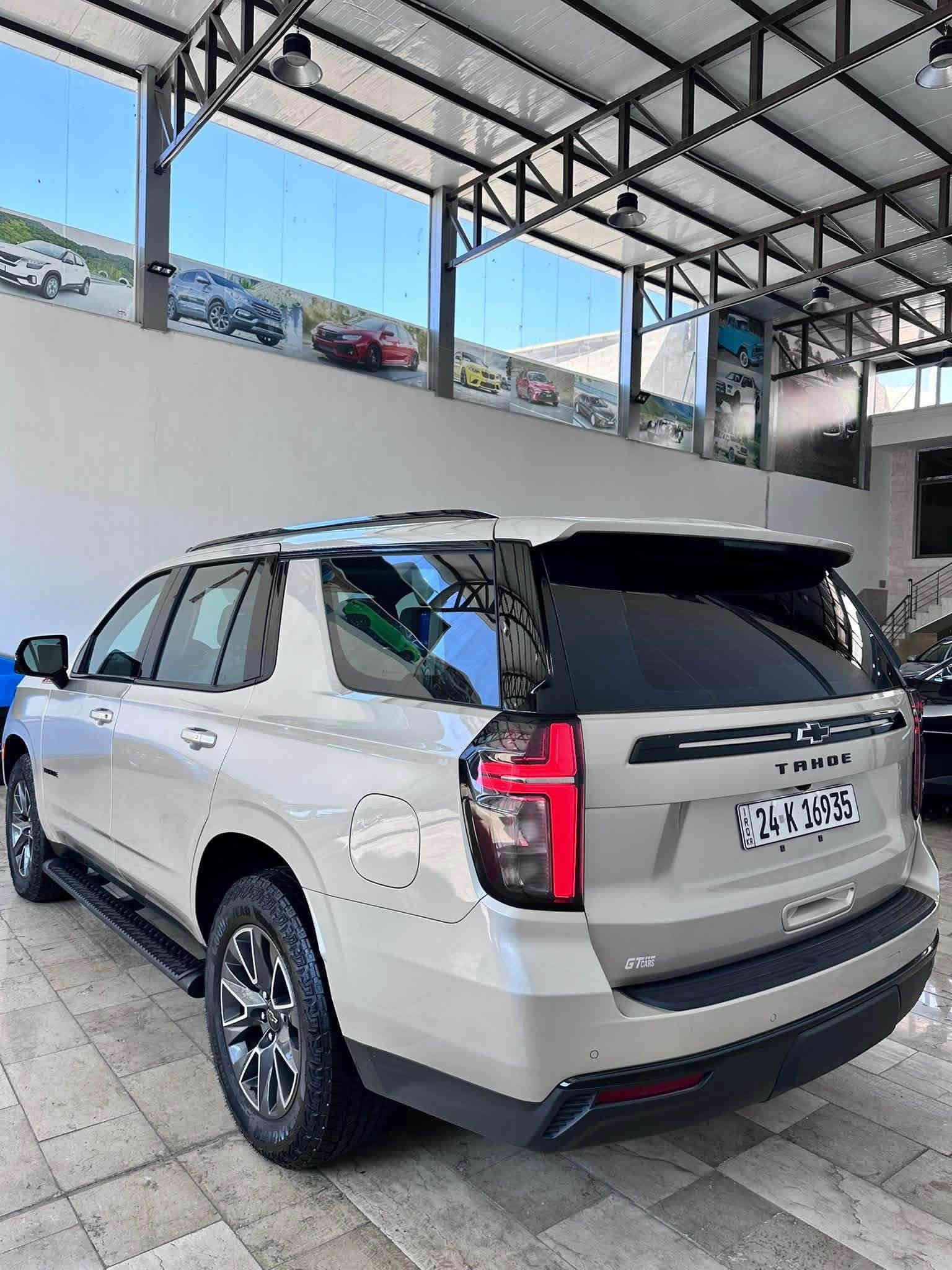 رقم السيارة : دهوك
موقع السيارة : دهوك 
نوع السيارة :تاهو  Z71 ضمان شركة منصور 
موديل السيارة :2023 
المسافة المقطوعة: 19.000 كيلو 
حجم المحرك : V8 5.3 
مواصفات: Z71 فول واحد على واحد 

بصمةً تشغيل 
بصمة ابواب 
تشغيل عن بعد 
كراسي جلد كهربائي 
كراسي خزن وضعيات 
كراسي تدفئة 
كراسي خلفيه ايضا تدفئة 
دفع رباعي 4*4
العداد  دجتال إلكتروني 
سستم سماعات Bose
شاشات خلفية 
بانوراما 
كاميرا 360 / 5كاميرات بدقة عالية 
صندوق كهربائي 
رادار مانع تصادم امامي 
رادار خروج عن المسار 
رادار نقطة عمياء 
رادار خلفي 
شاحن لاسلكي للجوال 
ستيرن كهربائي 
ستيرن تدفئة 
حساسات أمامية خلفية 
لايت زينون LED
تحكات كهربائية كراسي خلفية 
اوتو ستوب 
جكات لرفع مركبة 
بريك كهربائي 
دشبول مع ابواب مطعم بالفورميك 
سيارة بيها بعد مواصفات عديدة 

ملاحظات: السيارة كلين تايتل مكفوله كفاله عامة خليجي ضمان وكالة المنصور جديدةً ما شاء الله سيارة مغلفه كامل PPF فرنسي 25 ورقه 

السعر  61.000$ مجال 

***********
*********** سميل
