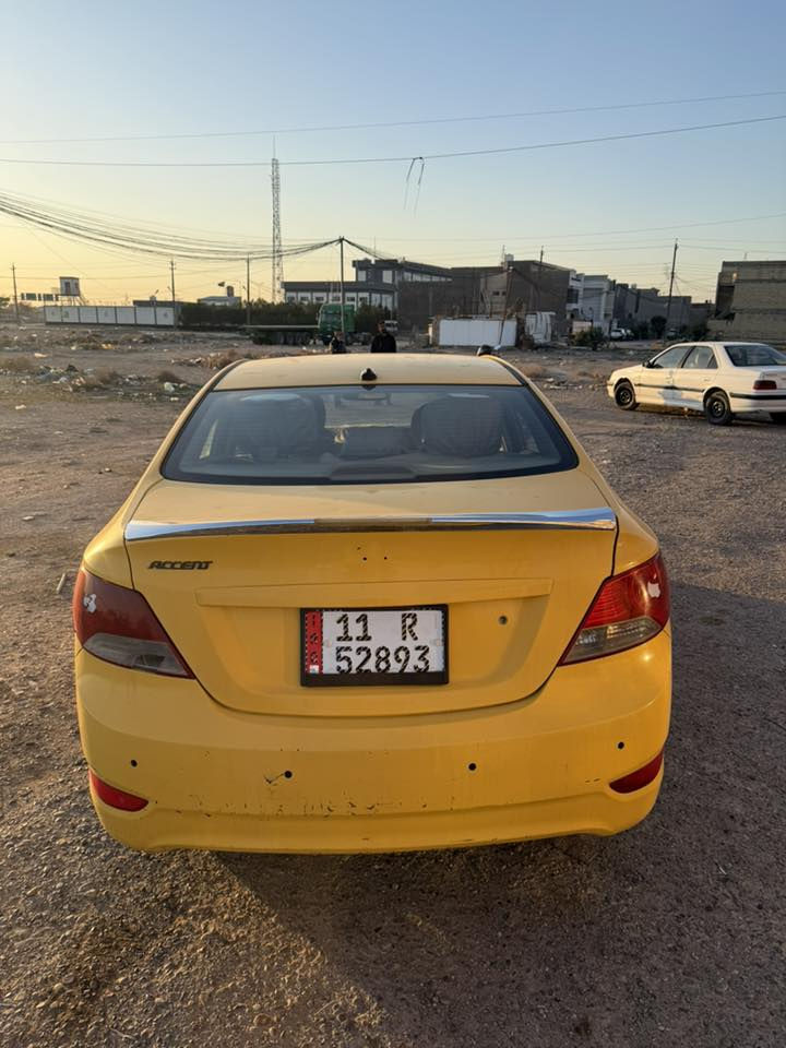 السلام عليكم اكسنت
موديل2013 وارد امريكي ليبل واحد 

ضررهة طزف لبنيد بجهة يمنه 

رقم بغداد جديد انلكيزي 

هزه وسنويه وكلشي جديد 

مصفره هيئه وغرامات 

تحويل ثاني يوم 

سعر سياره 75$

وبيه مجال 

مكان سياره بغداد 
 تواصل عل رقم 
مكلف بل نشر فقط
 ‭. ٠٧٧٤ ٨٢٦ ١١٠٤‬
