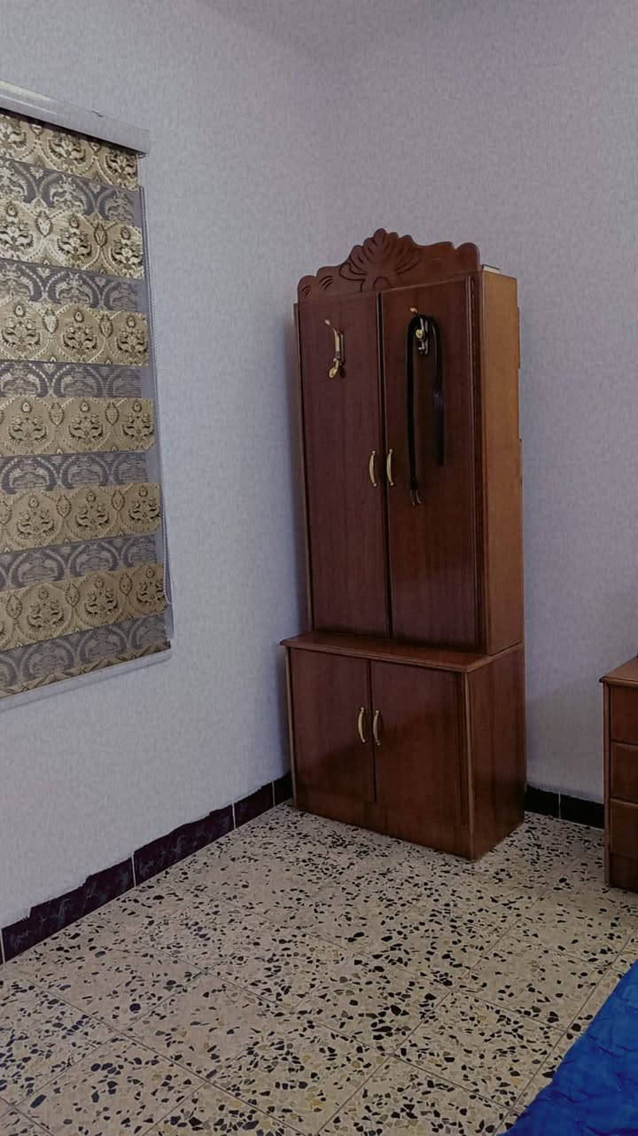 السلام عليكم غرفه لبيع صاج مكن حي خضراء سعر 700 إذا أتريد خبرني على رقمي***********
