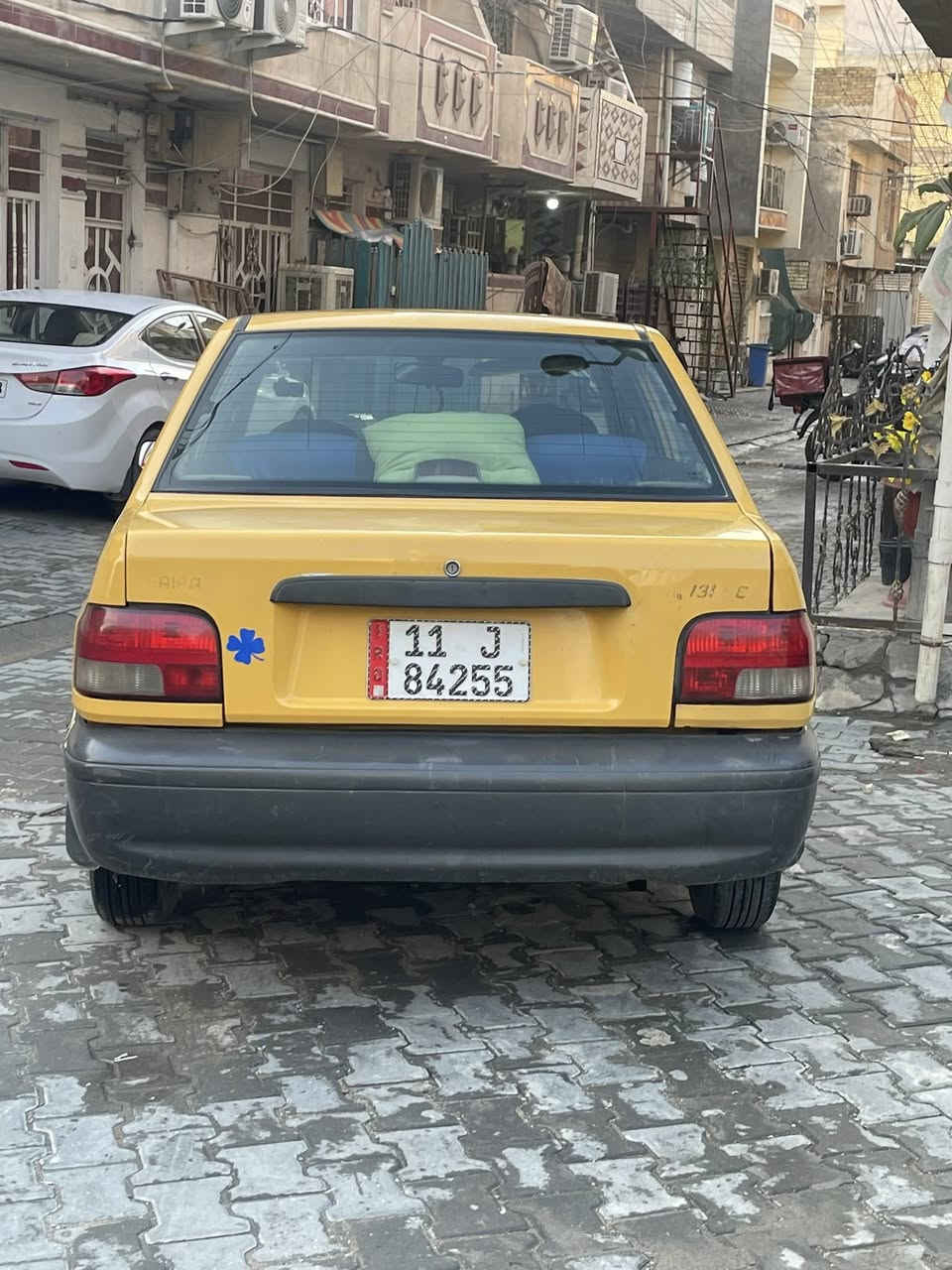 سايبه ١٧ رقم انكليزي مصفره هيه وغرامه السعر ٣٥ العنوان الاعظميه ***********
