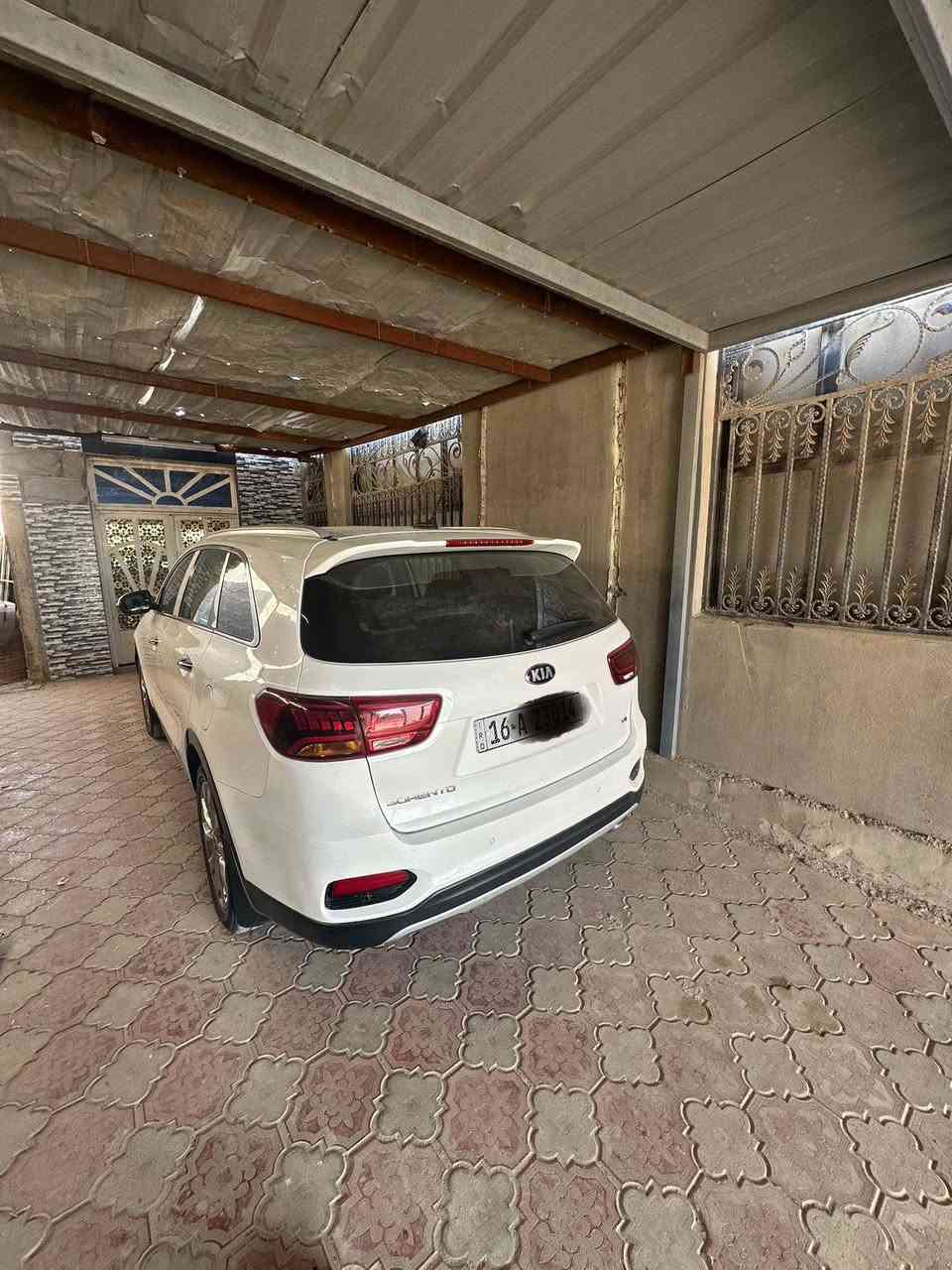 السلام عليكم سياره سورنتو خليجي  فول مواصفات موديل 2019بيهه جاملك وبنيد تبديل شركه يعني بالسونار يطلع عندك فتح بس ..لون ابيض بصمه السياره 160ماشيه جاهزه 
 من كلشي بيع فقط السعر 215بي بيهه مجال قليل
تصال عل رقم الهاتف ‏‪***********‬‏
