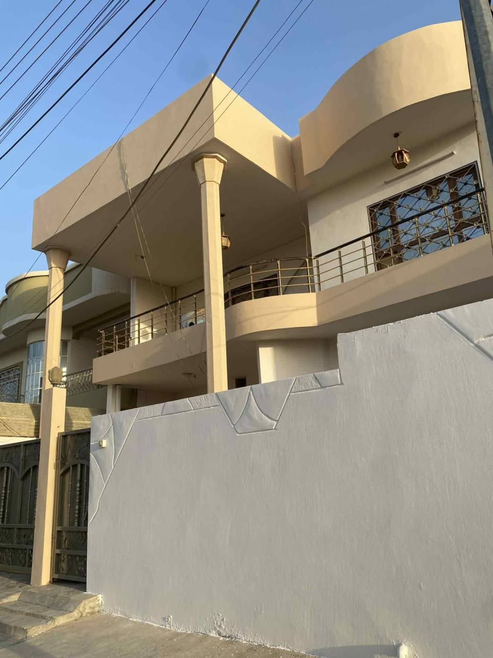 سلام عليكم اشتغل صبغ خارجي داخلي بسعر مناسب 100متر 110الف والغرفة الواحده35الف مع التصليح زائد ورق جدران فلين داخلي مدارس مولات دوائر حكوميه بسعار 🏘مناسبه جدا استفسار اتصل على الرقم *********** شي بسيط من شغلي ان شاءالله يعجبكم ❤📞
