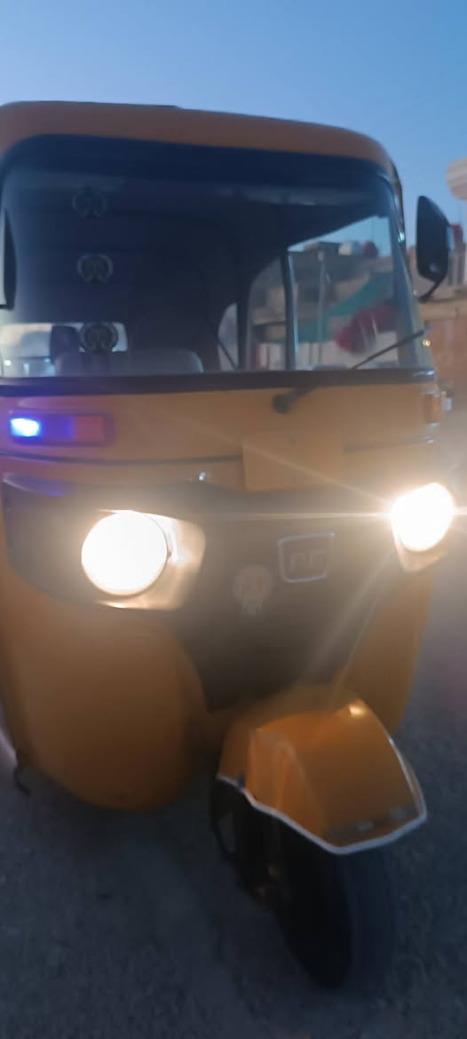 تكتك 21رقم وسنويه تكتك دوس معمره توتير جبليه كهربائيات جدد ضفاير جديده
محرك بس زنجبيل كلاجات جدد ولباقي مكفول لا صبغ ولا معجون فقط دوس معمره ومحرك كفاله ***********
