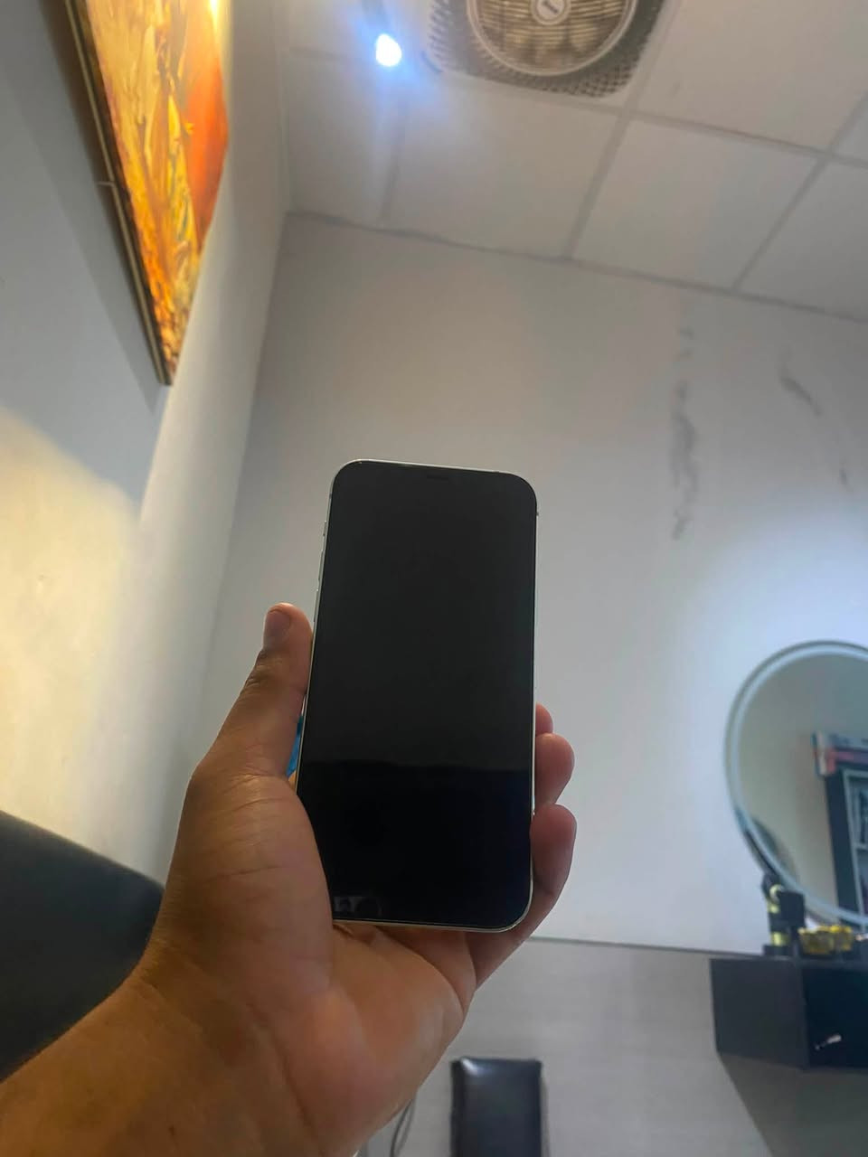 سلام عليكم ايفون 12 pro عادي مساحه 128 جهاز نضيف حيل للاستفسار رقم واتساب ***********
