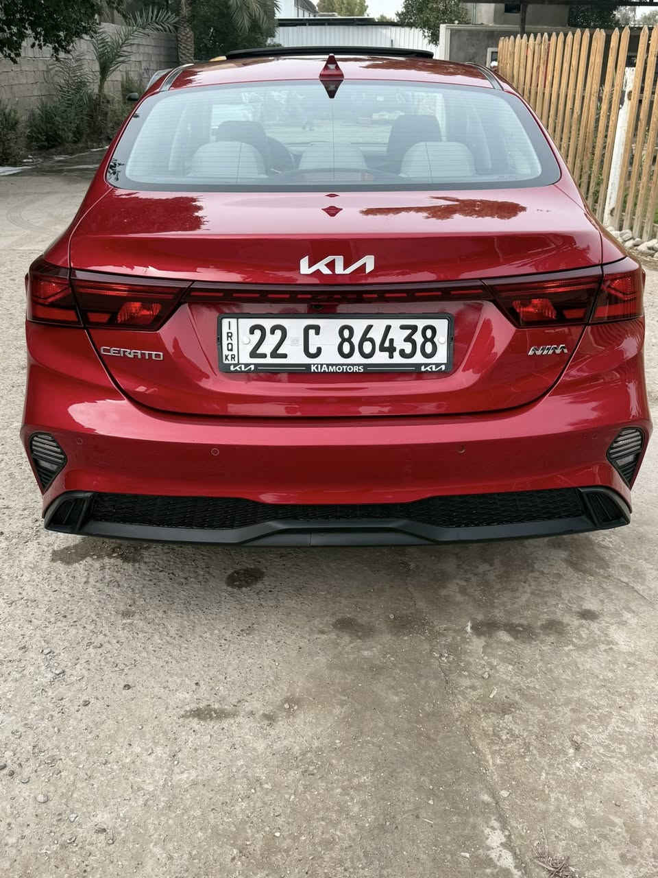 السلام عليكم 
كيا سيراتو 2023 
فول مواصفات عده البصمه 
فتحه 
لد امامي + كشافات 
فول تحكم ستيرن 4 جهات 
شاشه لمس 
كامره دواره 
حساسات خلفيه 
مري شفت + اشاير بالمري 
تبريد قطعتين 
مكينه 1600 دوش 
رقم اربيل باسمي تحويل مباشر
مكفوله من الصبغ و التبديل 
بيها بارد بالباب الخلفي فقط بدون صبغ بدون تكحيل 
السياره ع وضع الوكاله جاهزه من كلشي 
مكينه كير تبريد صدر تايرات باتري 
متصرف عليها ربع 
السعر 170$ و بيها مجال 
بغداد _ السيدية 
***********
