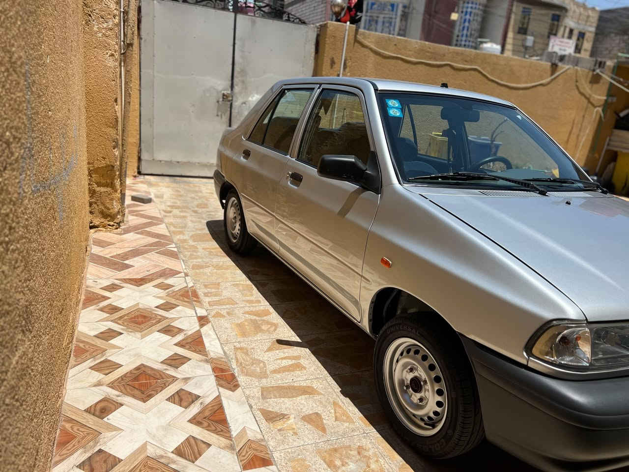 سياره البيع موديل 2024بيها جاملق عله صفحت السايق ماشيه55الف 70وبيها مجال رقم ***********
