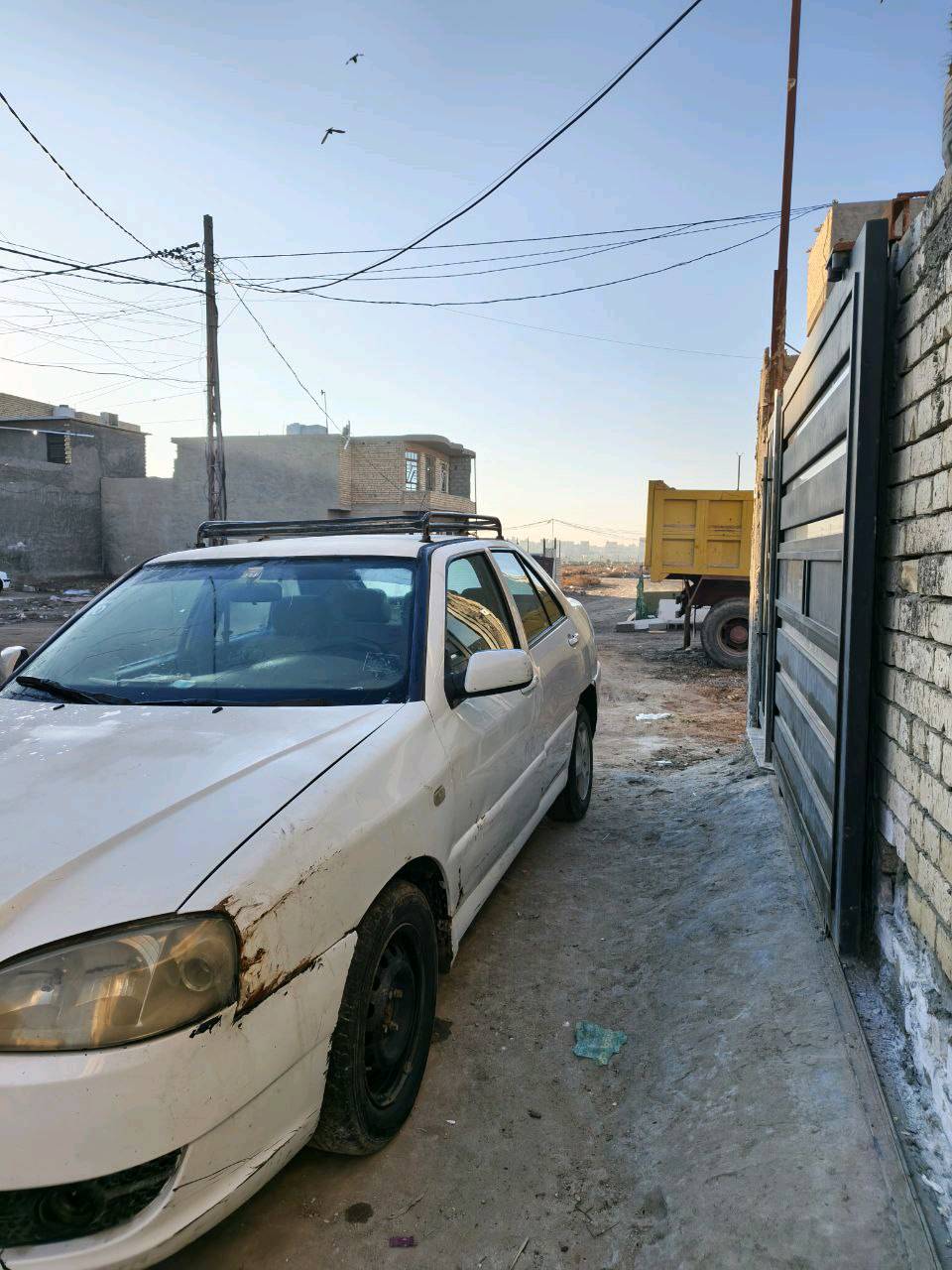 السلام عليكم شيري كوين موديل 2010 ابيض خصوصي رقم انكليزي بلادي كير عادي بسمي تحويل ثاني يوم سنوية لل 28 كهربائيات كلها شغاله بيها شاشة السيارة حلوة مرتبه بس بيها ملاحظات بسيطة يرادلها صبغ حزام وترجع عروسة 
السعر 35 ورقه وبيها مجال للطيبين 
هذا رقمي *********** وبي واتساب مكان السيارة بغداد الدورة قرب علوة الرشيد كويريش