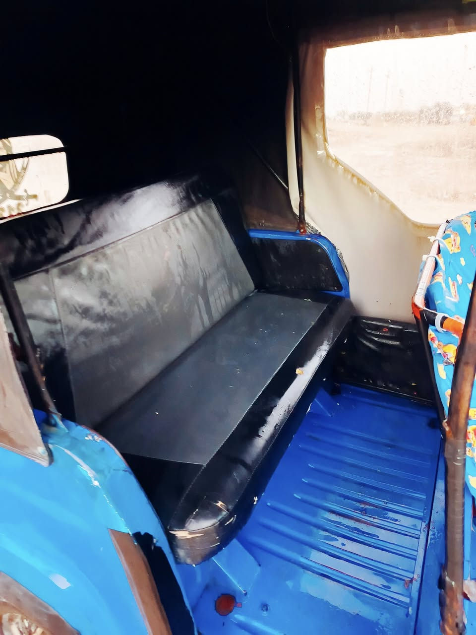 تكتك بياجو موديل 18 محرك 2024 بعده بالجيس للبيع اوراق كاملة التكتك عوزها شغلات بسيطة كلش مكاني كوت حي الجامعة الرقم *********** السعر مليونين و100وبيها مجال
