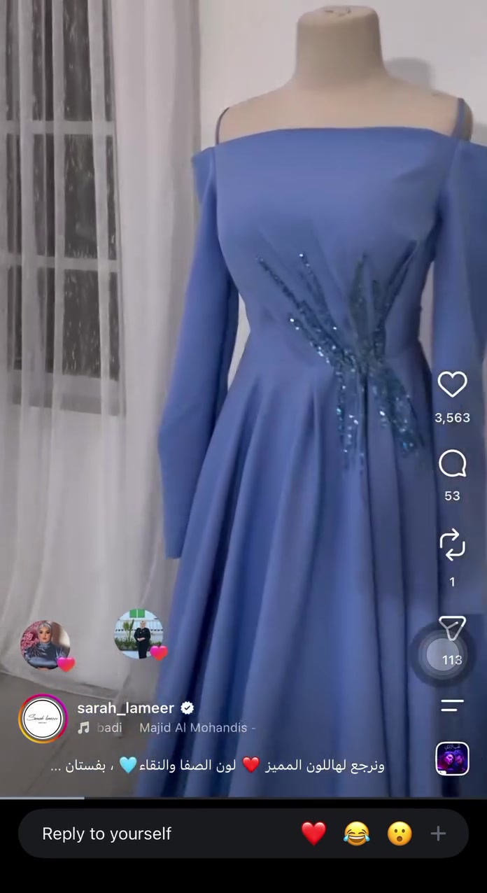 بنات، عندي كم قطعة للبيع بحالة ممتازة ✨
👗 الفستان الأزرق

* ملبوس مرة وحدة فقط.
* تصميم خاص من سارة الأميرة.
* القياس: M/L.
* سعره الأصلي: 500 ألف.
* سعر البيع: 200 ألف (بيه مجال بسيط).

🌸 الفستان الوردي

* ملبوس مرة وحدة.
* تصميم من صفحة معروفة (موجود فيديو إلها).
* سعره الأصلي: 110 ألف.
* سعر البيع: 60 ألف.

🤍 الجامبسوت الأبيض(الي بالصوره الأخضر اني الي عندي الأبيض نفس موديل طبق الأصل )

* من ميمو.
* القياس: M ويلبس L أيضًا.
* ملبوس مرة وحدة فقط.
* سعره الأصلي: 225 ألف.
* سعر البيع: 150 ألف.

📩


**إذا كنت صاحب هذا الإعلان وتريد حذفه لأي سبب، رجاءا أرسل رسالة إلى الدعم الفني**