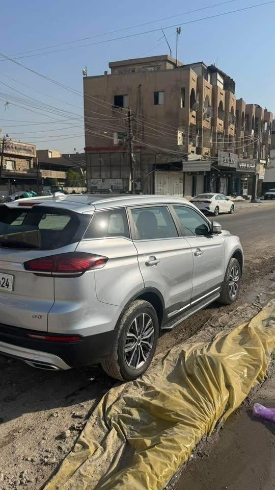 جيلي  ازكارا 2023
🔹 ماشية 48 ألف كم
🔹 ضمان وكالة بعدها داخل ضمان صيانةً ودهن بلاش بلاش 

المواصفات:
شاشة – كاميرا – LED أمامي
زينون – باك لايت LED
كشنات جلد (الداخل قرميدي)
ويل كب كروم – دوسات
حساسات امامي وخلفي  – سايد بريك دكمة
كامرات 360 درجة 
بانوراما - ترحيب 
شاشات - سستم صوت 
أوتو هولد – إشارات بالمراي
تبريد قطعتين – ماوس
مكينة 1500 توربو
أنظمة قيادة: ECO / SPORT / NORMAL
📄 رقم بغداد الجديد (مشروع وطني)

💰 السعر: 19 مليون
🔁 بيه مجال / مراوس مع BYD
📍 بغداد – زيونة

📞 ***********
