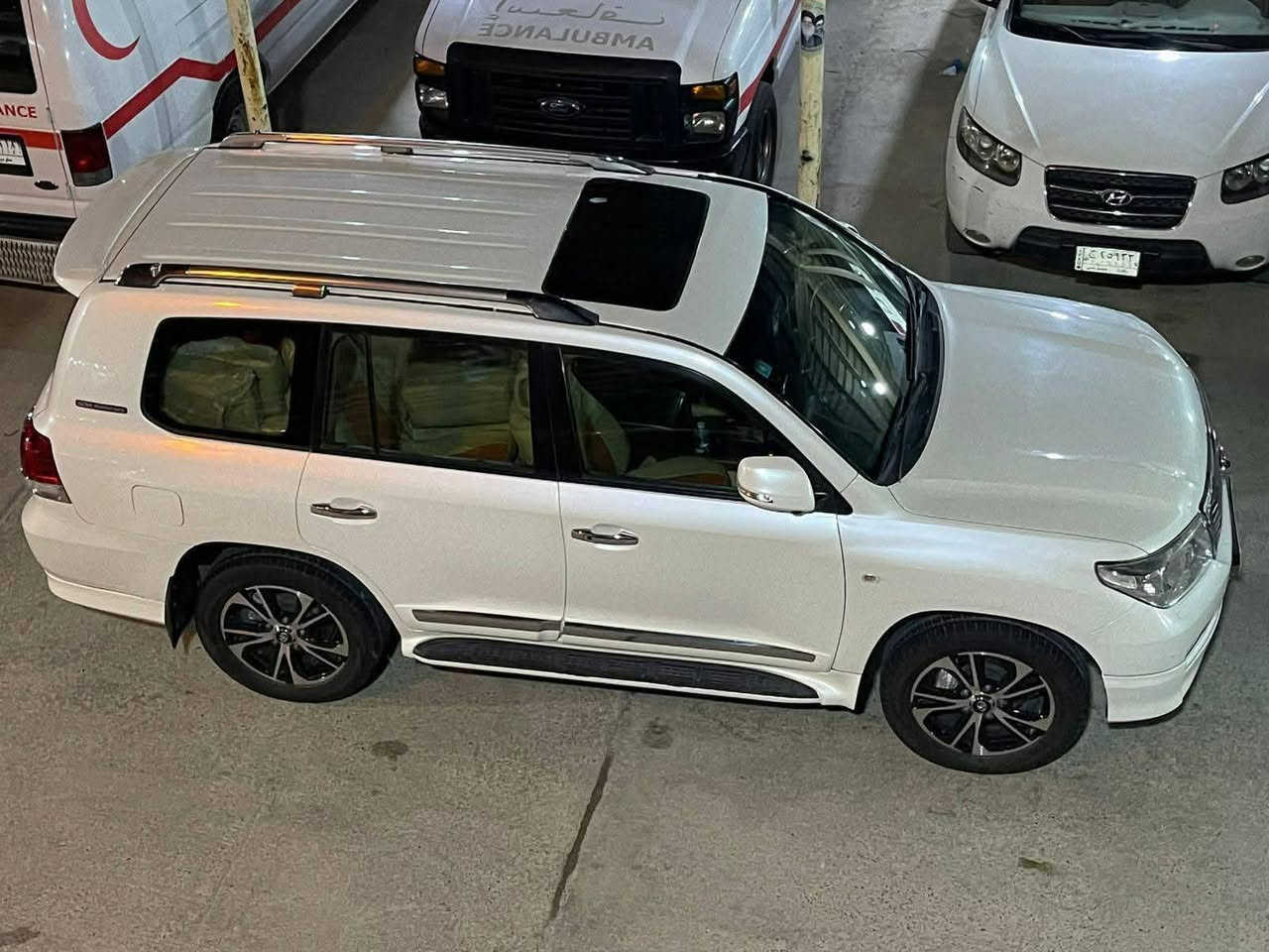 لاندكروز ((2011)) ستينية 

ماشية 200 ألف كيلو حقيقي
فول مواصفات، معروفة مواصفات الستيني محرك 6 سلندر
—مكينة كير مكفول—
– تحكم بالمقود – كروز كنترول
– شاشه– كاميرا خلفية
– حساسـات أمامية وخلفية
– بصمة تشغيل– فتحة سقف
-سرفس كامل على السيارة
ملاحظات:
السيارة بيها البنيد مصبوغ أثر ملصق وموجود سونار 
رقم بغداد – باسمي السيارة

— 
 العنوان: ميسان / العمارة/ 

لاستفسار: ***********
