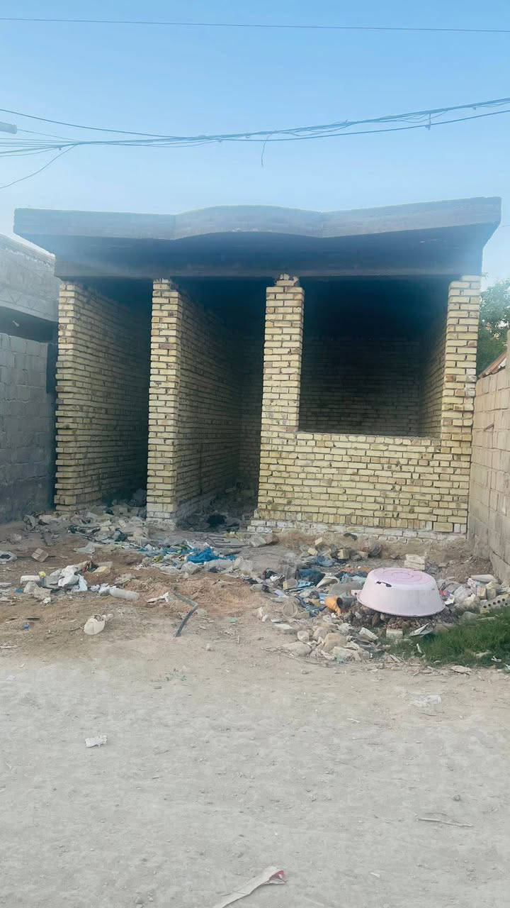 هيكل للبيع مساحه 100 متر سند 25 قرار محكمه تحويل مباشر البيت بأسمي تحويل كبل للمشتري
عنوانه/ صكبانيه  وره سيطره قرب ملعب الفرسان

سعر ٤٥ وبي مجال بسيط
للاستفسار الاتصال ع رقم ***********
